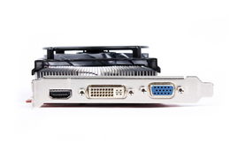 迪兰HD5550酷能512M显卡评测 揭开网络播放器接口潜力与转接卡智慧魅力